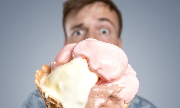 Recesja dziąseł - objawy